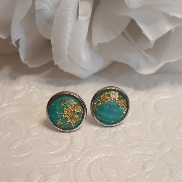 Jewelry - 💥 SALE 💥 Green/Gold Flake Stainless Steel Earrings
